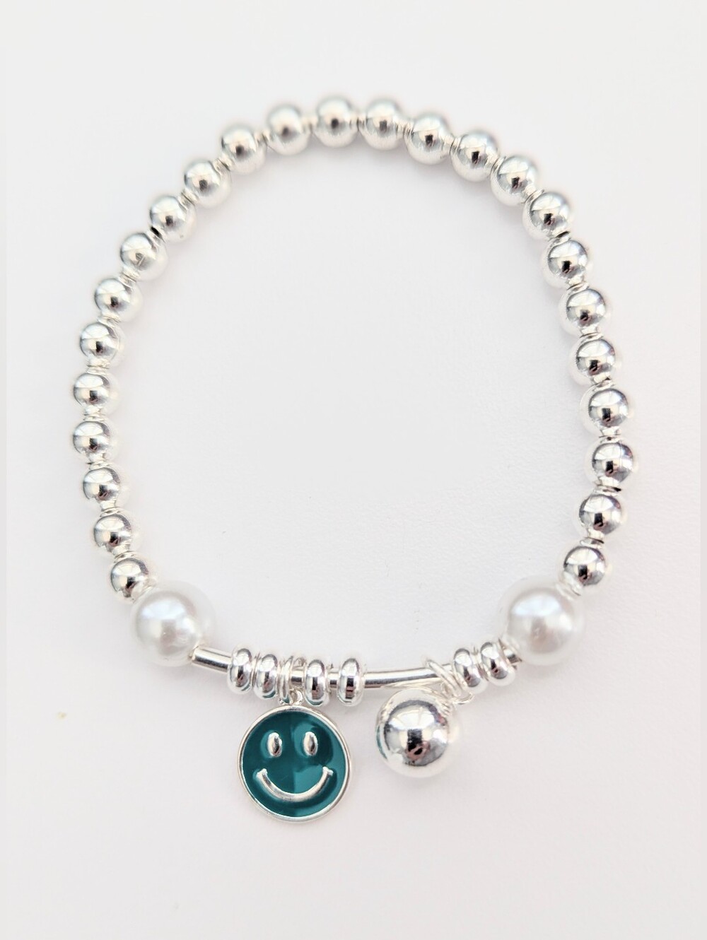NWOT Silver Beaded Bracelet w/Teal Smiley/Happy Face Charm & Pearl Accents